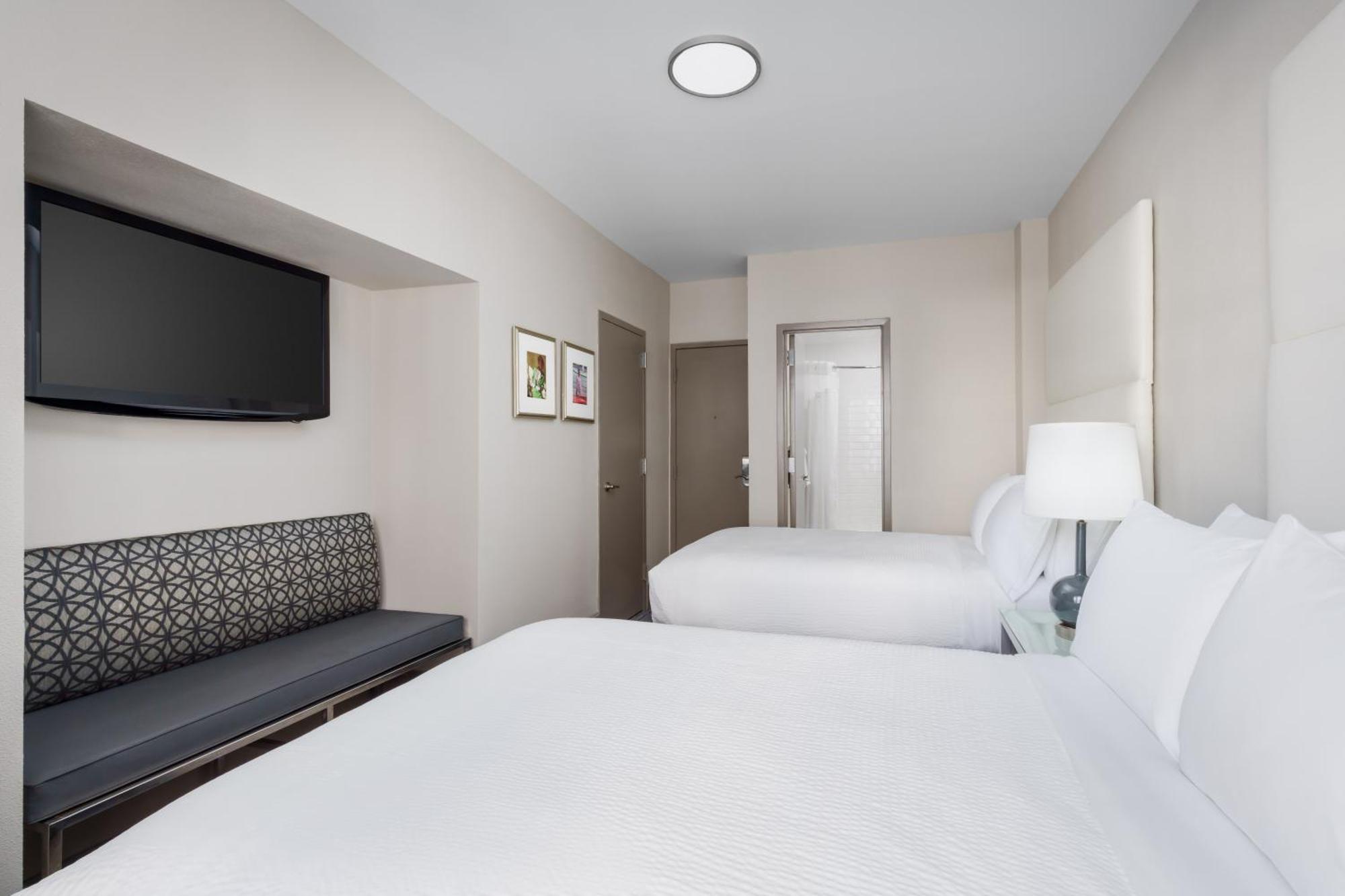 Holiday Inn Express Chicago - Magnificent Mile By Ihg Exteriör bild
