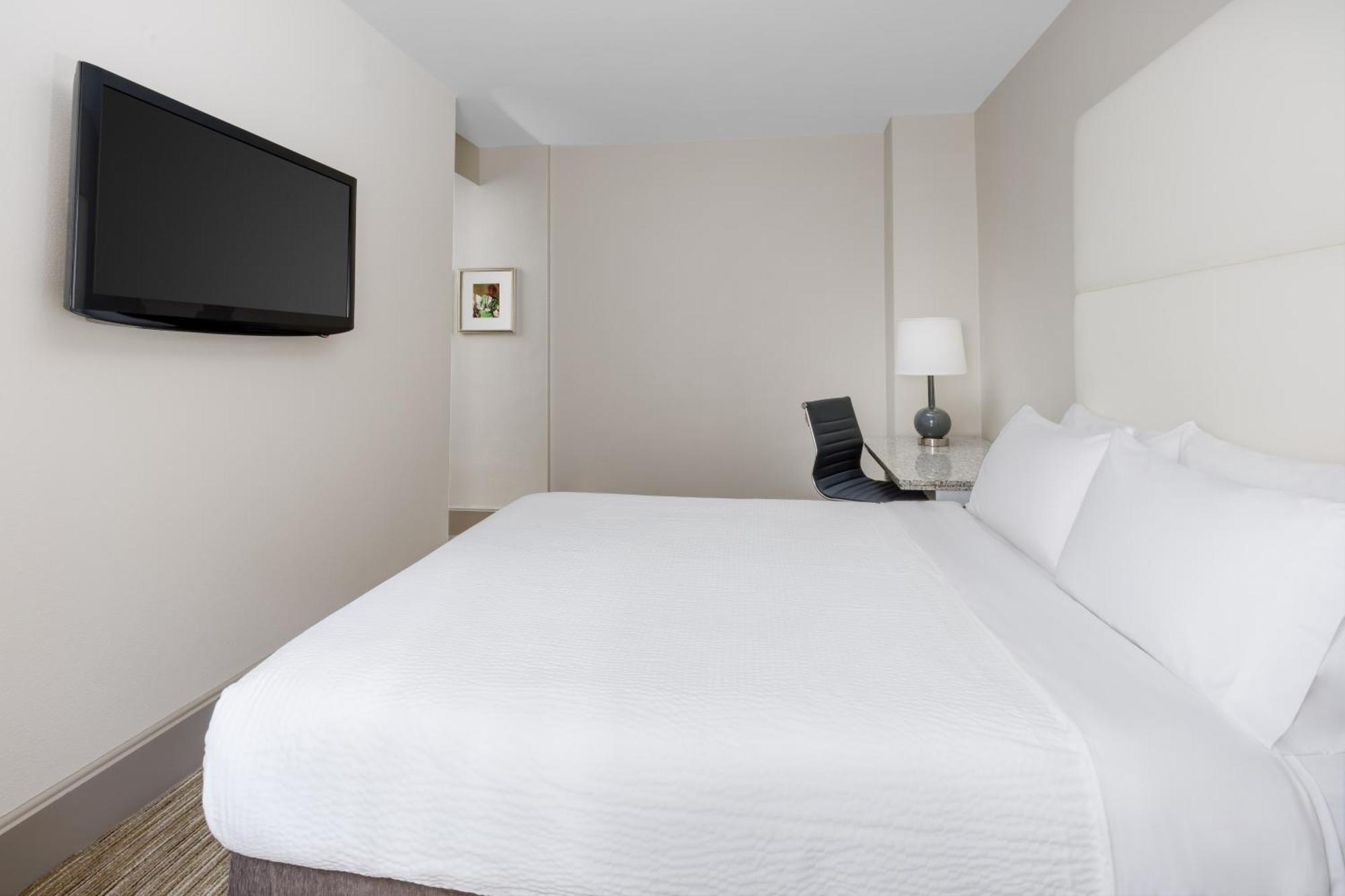 Holiday Inn Express Chicago - Magnificent Mile By Ihg Exteriör bild