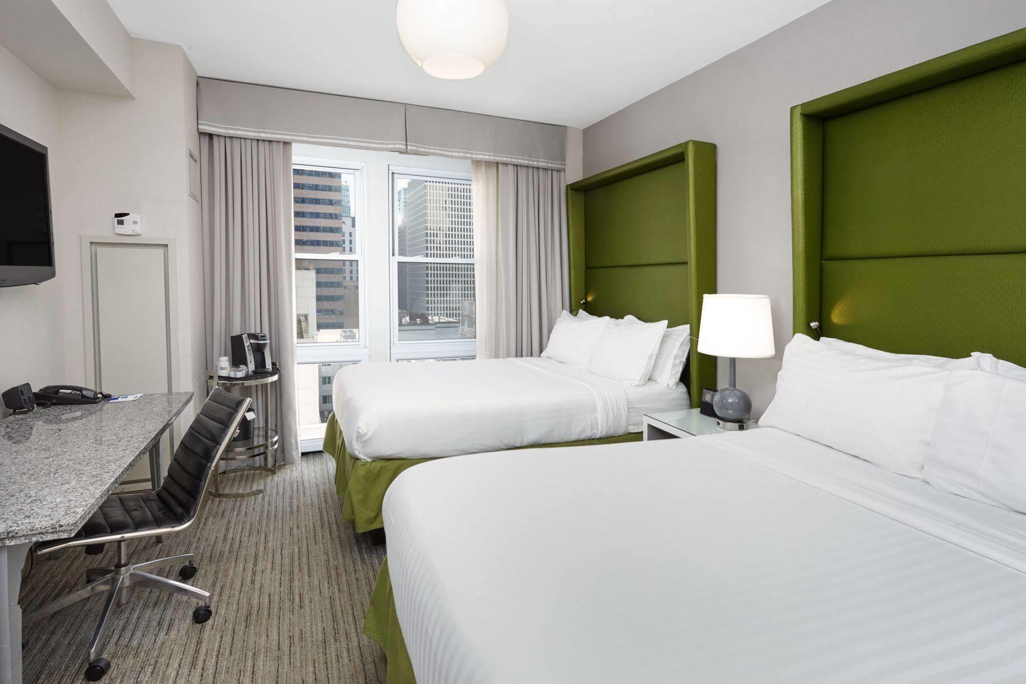 Holiday Inn Express Chicago - Magnificent Mile By Ihg Exteriör bild